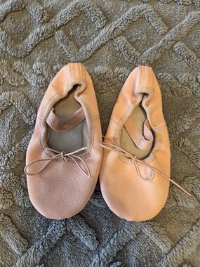 Children's Ballet Slip-On Shoes in Light Pink W/ Tie Bow, Kids 13